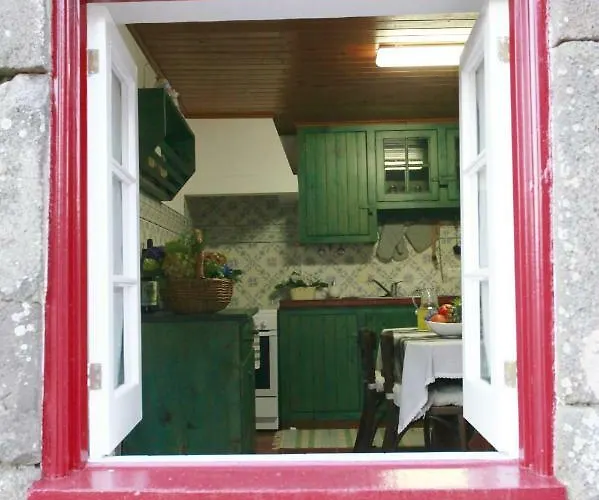 Holiday home Casa Da Roseira