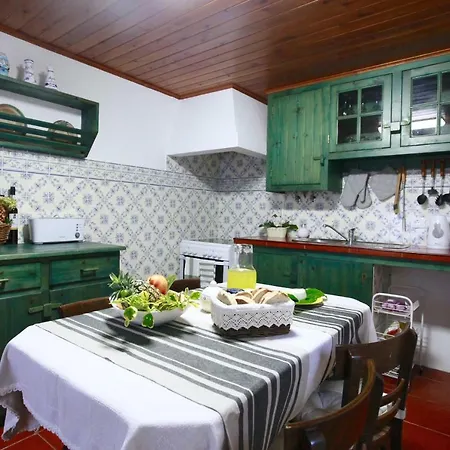 Hébergement de vacances Casa Da Roseira Nordeste (Azores)